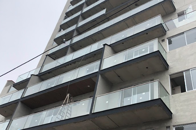 EDIFICIO MULTIFAMILIAR MAR Y LUNA